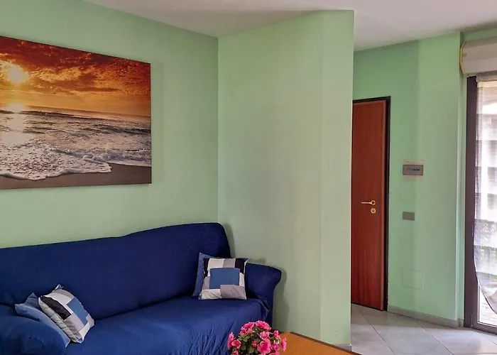 Maggiore Gardens Интра