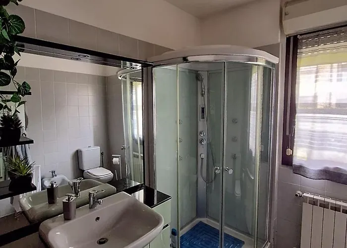 Maggiore Gardens Интра